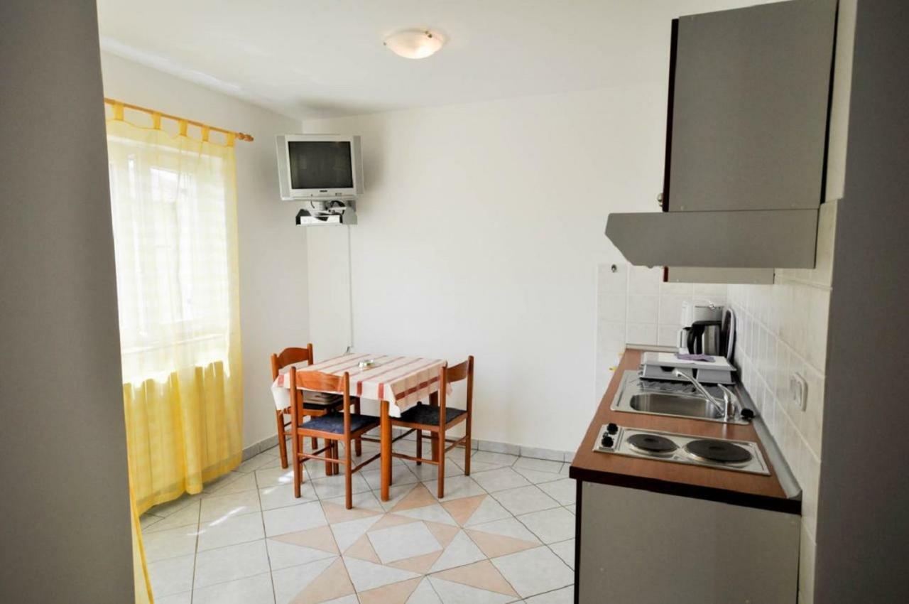 Ana M Apartments Novigrad Istria エクステリア 写真
